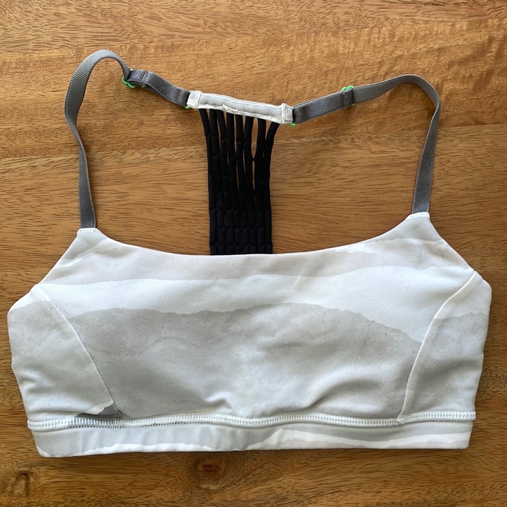 Size 4 Lululemon Bra